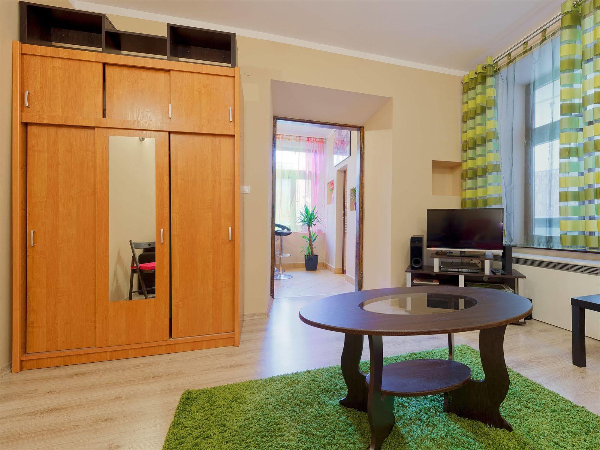 Apartments Princess Краков Экстерьер фото